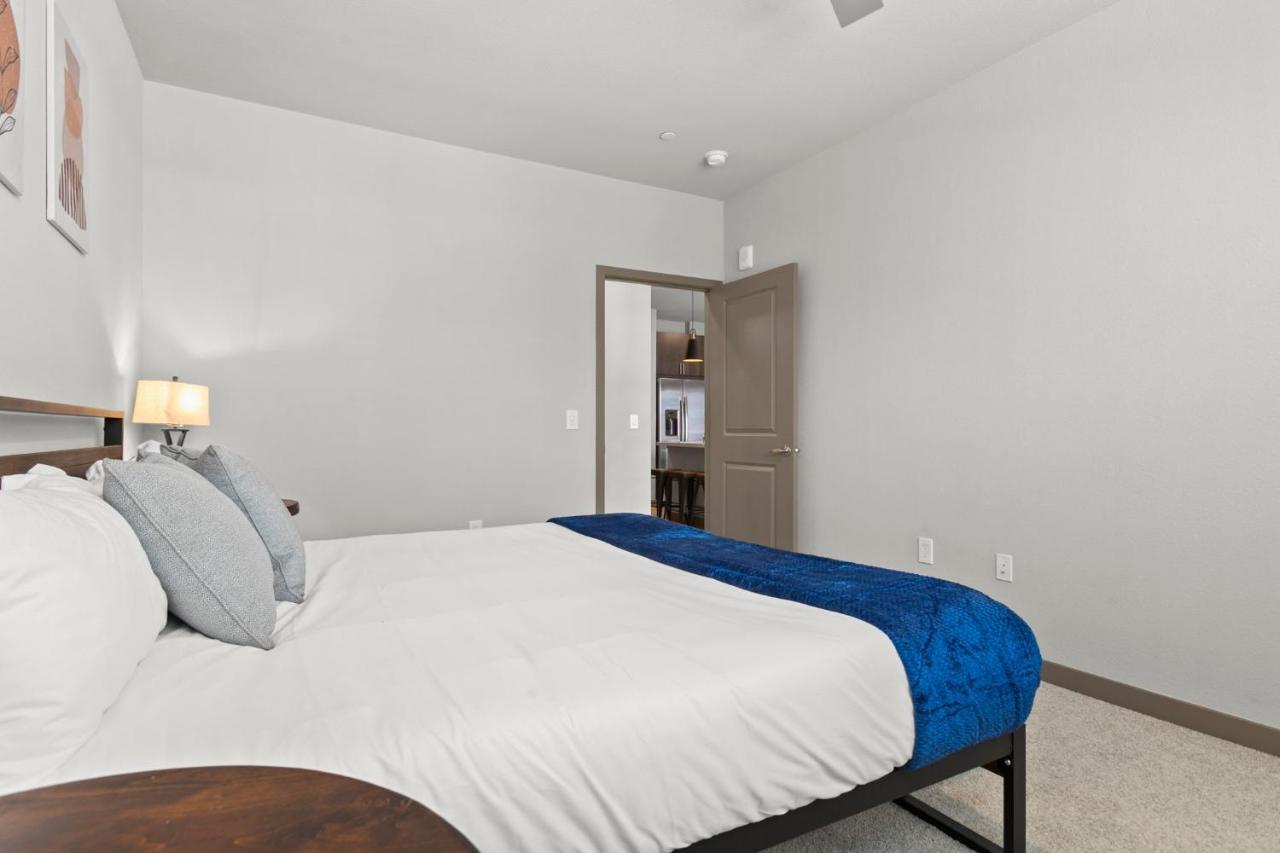 Cozysuites Phx Roro Gym, Pool, Pets, Parking! #9 Финикс Екстериор снимка